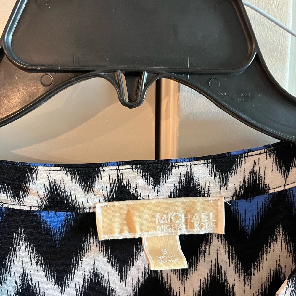 Michael Kors Zigzag Long Sleeve Dress in Blue, White and Black - Picture 4 of 5